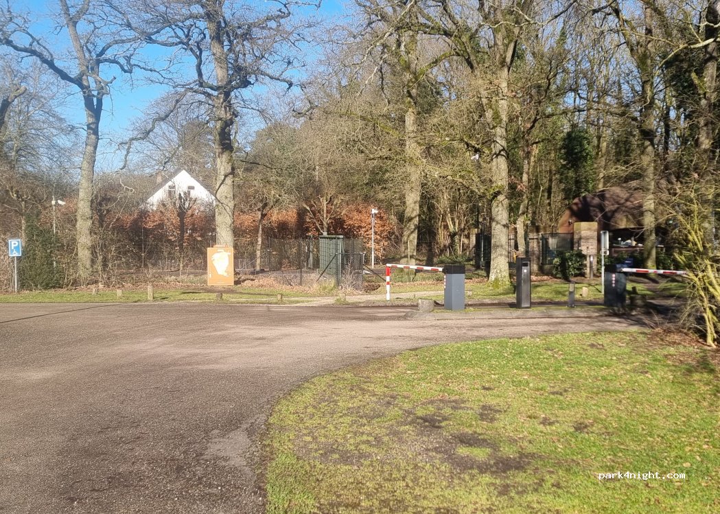 (7352 TC) Hoenderloo - 13 Houtkampweg — foto