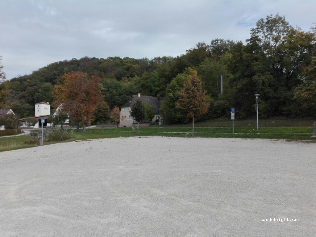 Wohnmobilstellplatz Wemding — foto