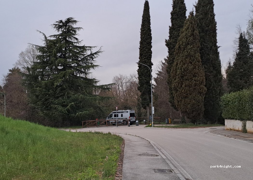 (31017) Paderno del Grappa - 46 Via Medaglia D'Oro Aldo Fantina — foto 2
