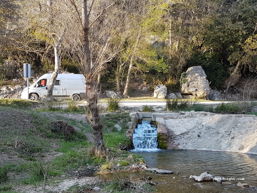 (83640) Saint-Zacharie - Les Nayes — foto 2