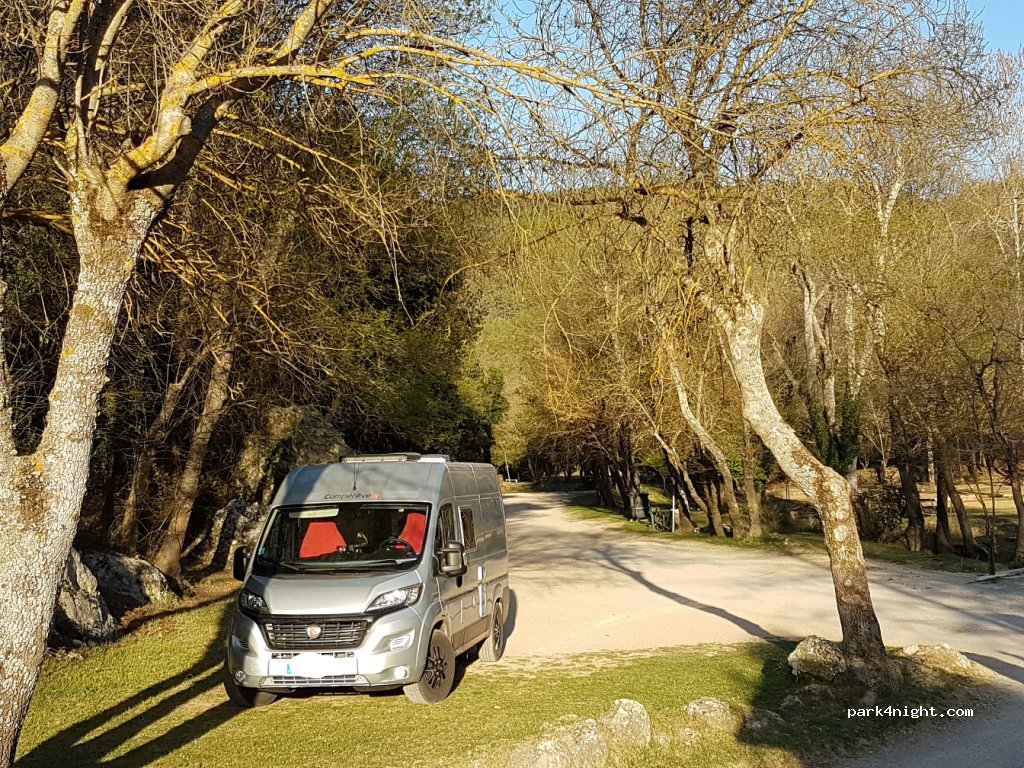 (83640) Saint-Zacharie - Les Nayes — foto 3