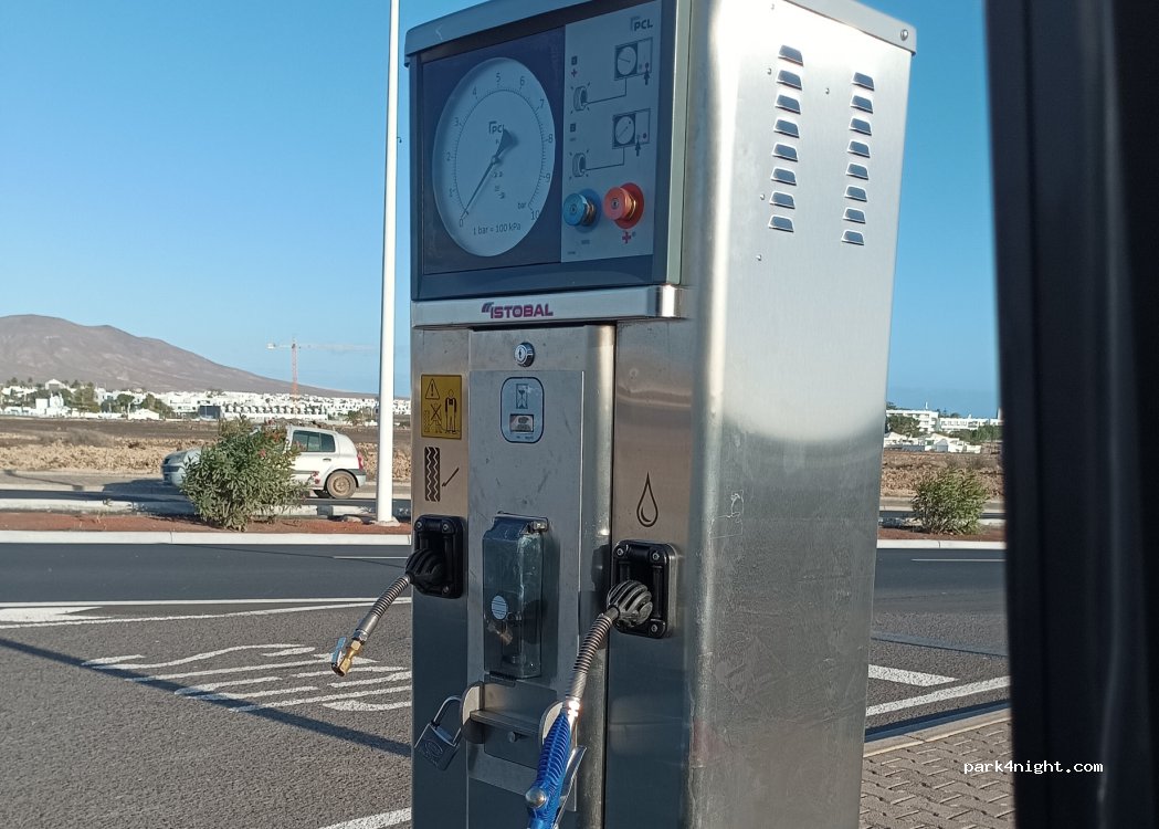 (35580) Playa Blanca - 3A Avenida de las Canarias — foto
