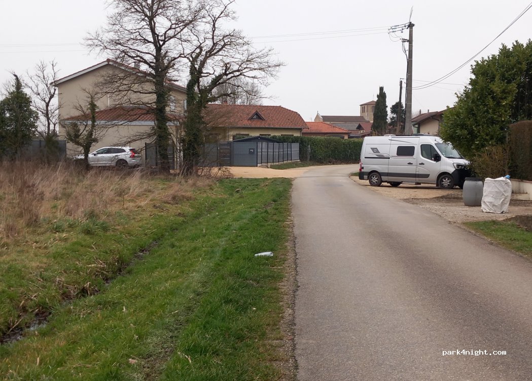 (01330) Le Plantay - 75 Route des Etrêts — foto 2
