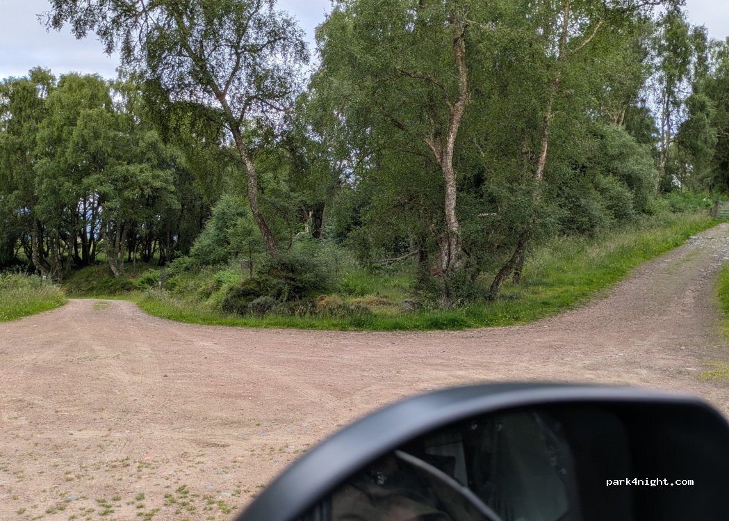 (IV3 8LB) Abriachan - Unnamed Road — foto 4