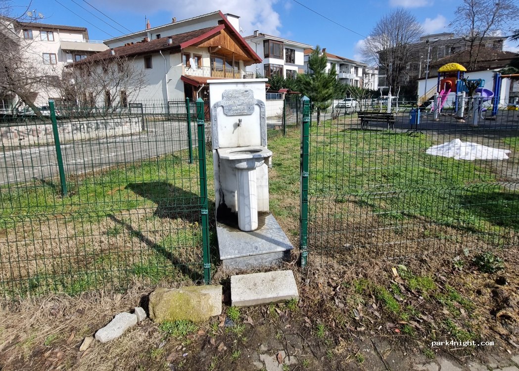 (81010) Düzce - 44 Tekniker 2. Sokak — foto