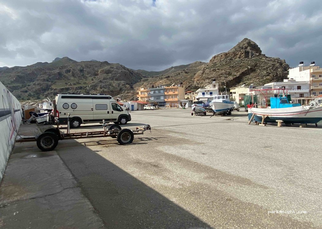 (700 10) Tsoutsouros - Unnamed Road — foto 2