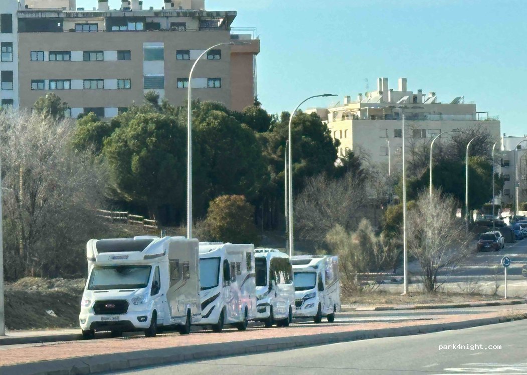 (28022) Madrid - 11 Avenida del Invierno — foto