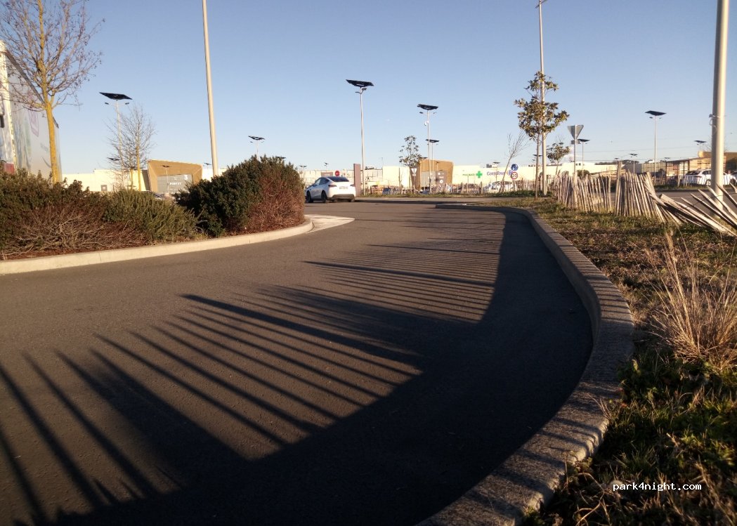 (31120) Portet-sur-Garonne - 31 Boulevard de l'Europe — foto 2
