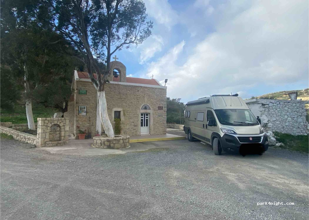 (700 04) Viannos - Unnamed Road — foto