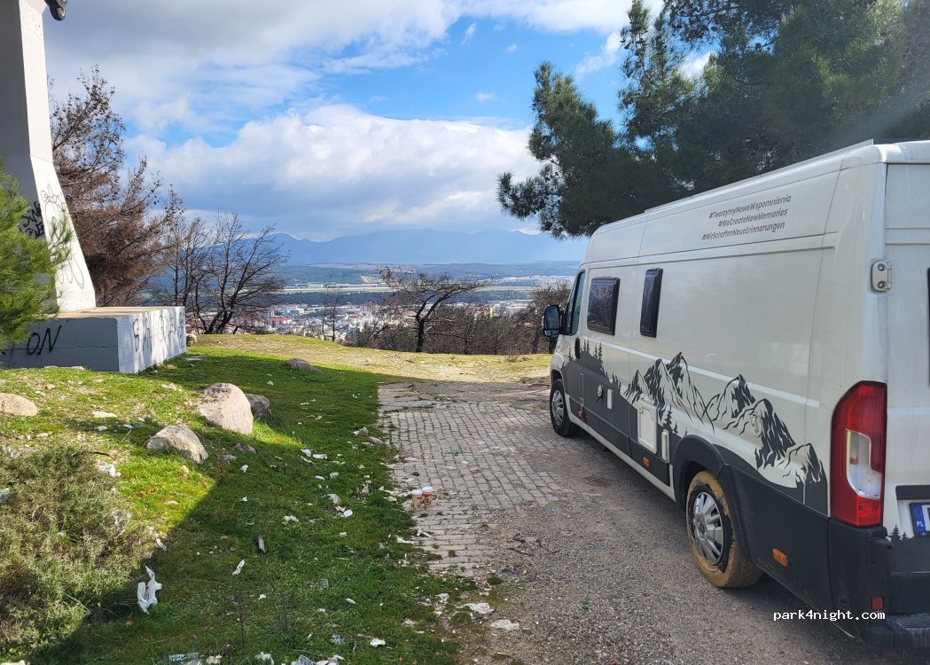 (35410) Gaziemir - Unnamed Road — foto