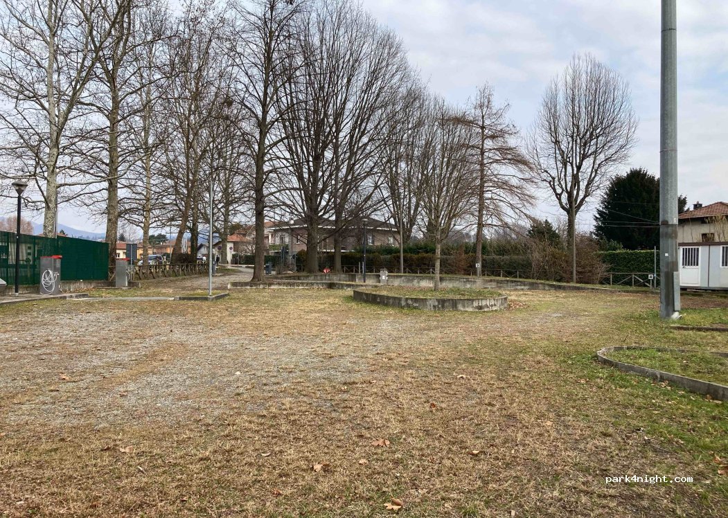(21100) Varese - 1 Piazzale Roma — foto 4