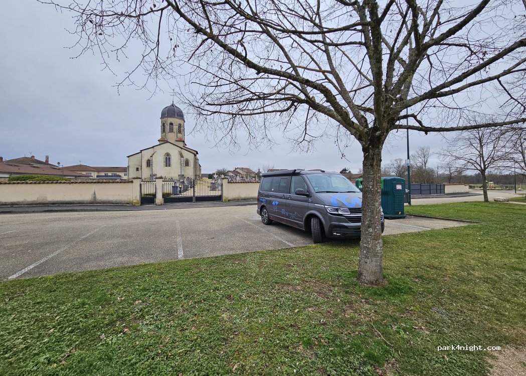 (01240) Lent - 33 Allée de l'Égalité — foto
