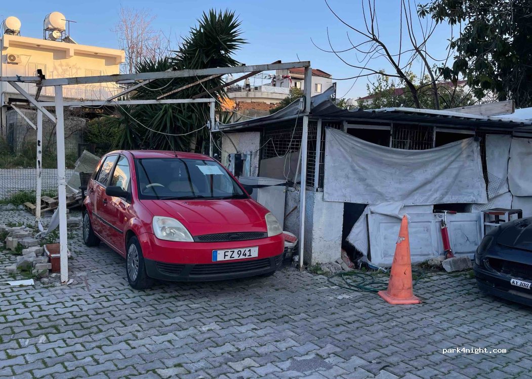(99300) Girne - Mücahitler Caddesi — foto 2