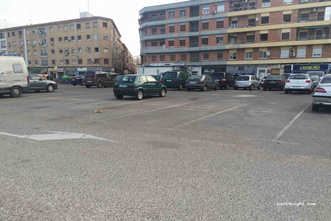 (50009) Zaragoza - 32 Calle Embarcadero — foto 3