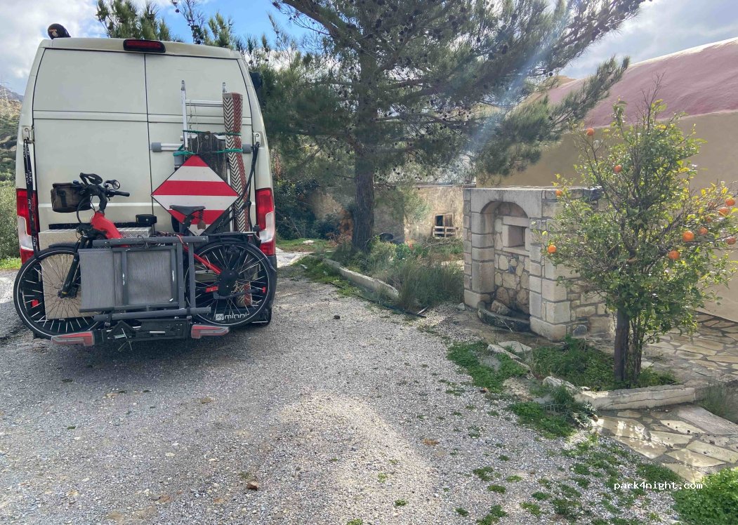 (720 55) Tsikkalaria - EO Koutsouras-Stavrochoriou — foto 2