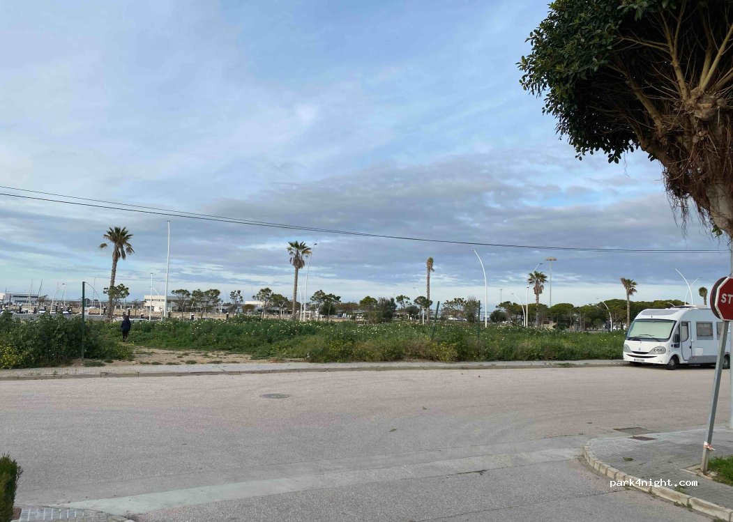 (11550) Chipiona - 26 Calle Río Odiel — foto 3