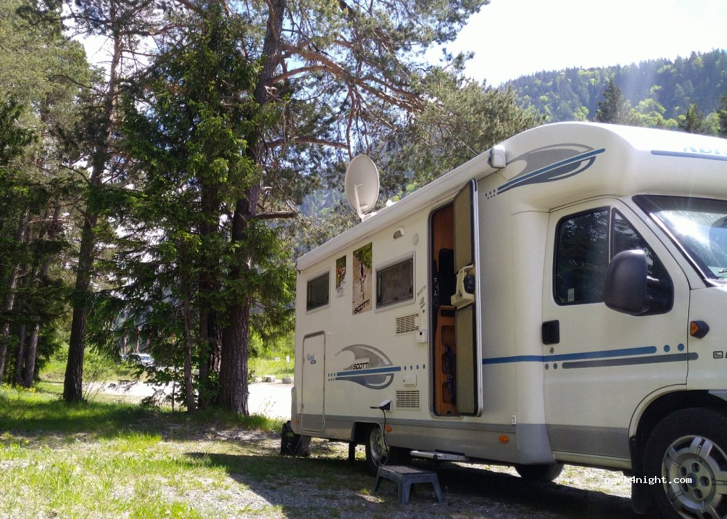 (7214) Grüsch - 150 Sagagätterli — foto 4