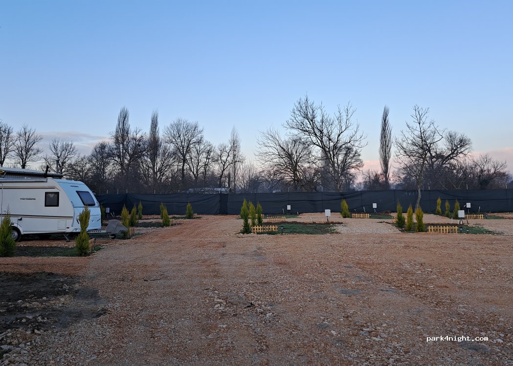 (16120) Ni̇lüfer - no:15 Adalet Sokak — foto
