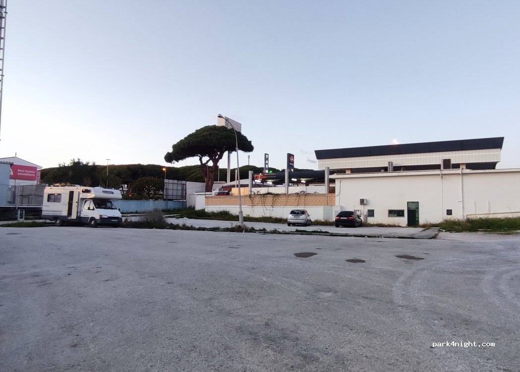 (29604) Marbella - 2 Urbanización Pinomar — foto