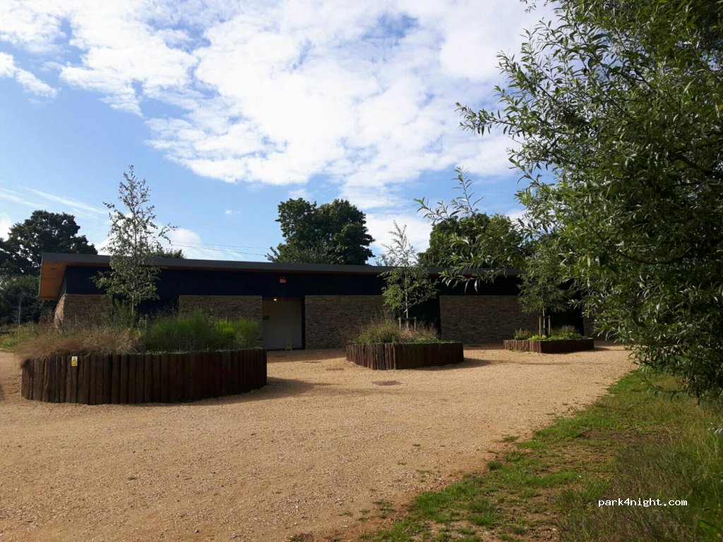Lakeside Country Park Car Park — foto 3