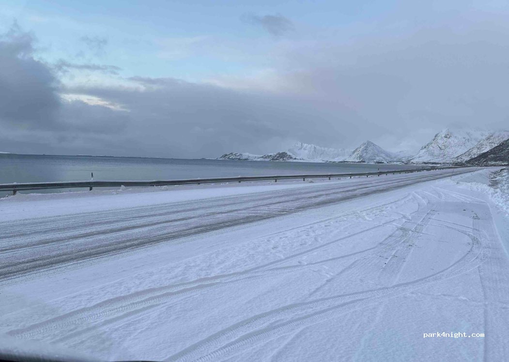 () Lyngvær - 4 E10 — foto