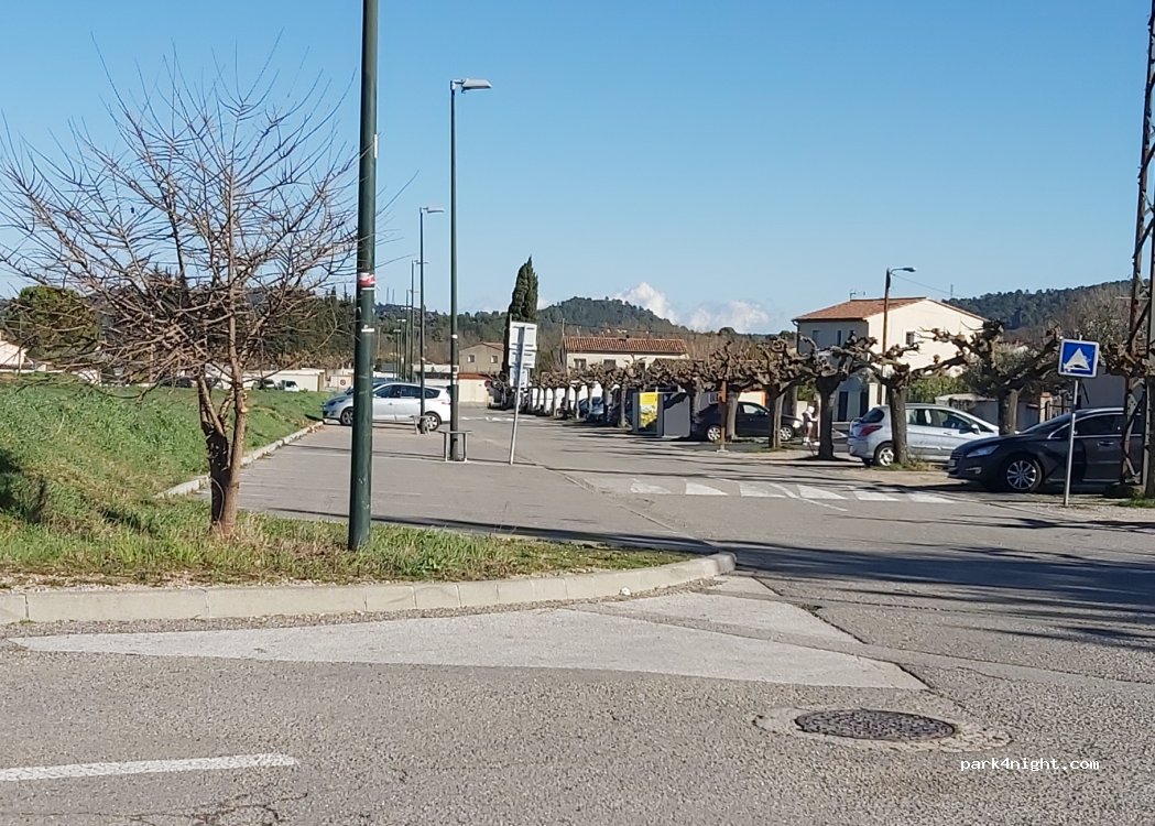 (83143) Le Val - 72 D554 — foto 2