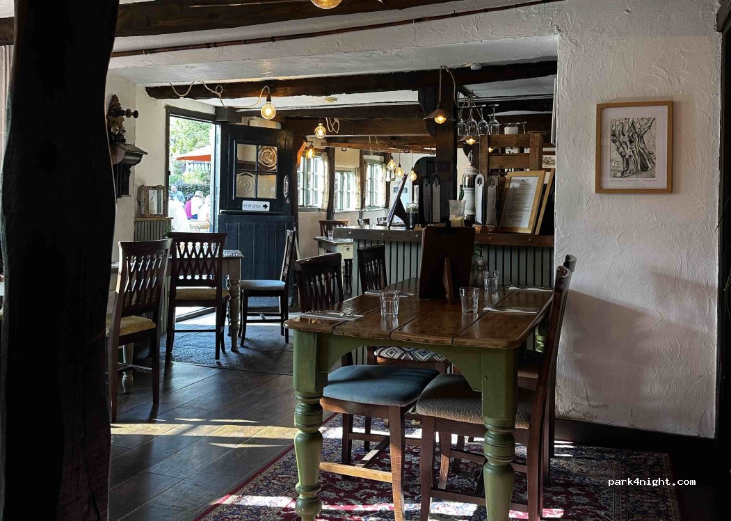 The Loughpool Inn car park — foto 3