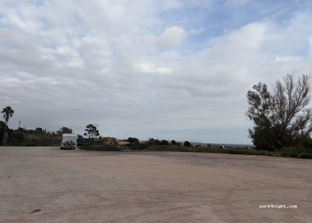 (03330) Crevillent - 4 Calle Manuel Sanchis Guarner — foto 3