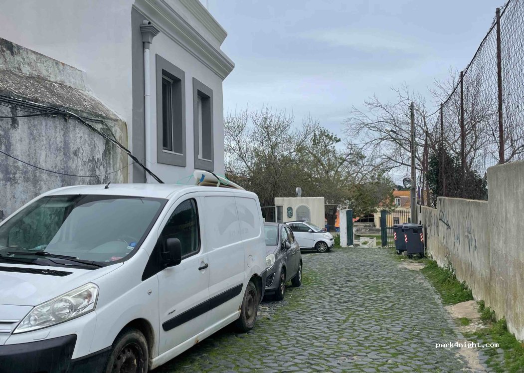 (2800-120) Almada - 1 Rua do Castelo — foto 2