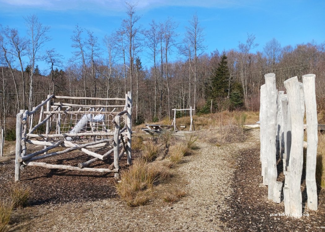(63930) La Renaudie - 1 Route des Catherines — foto