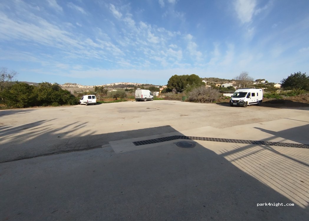 (03740) Troset - 31 Calle Trossets — foto