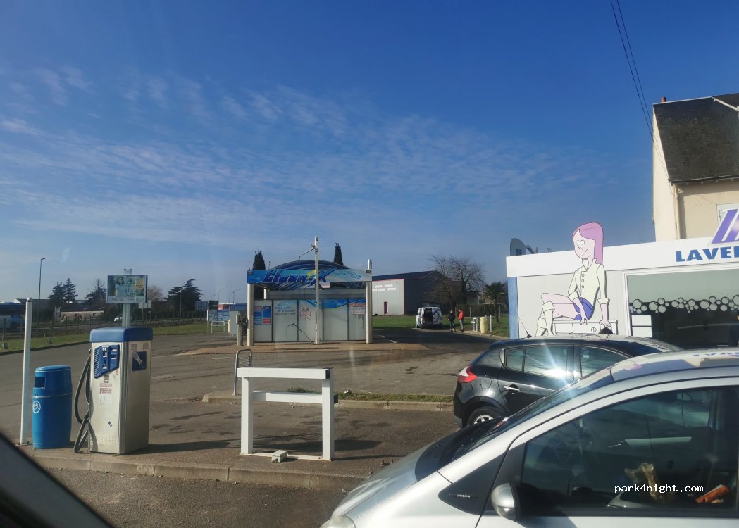 (28200) Châteaudun - 14 Route de Tours — foto
