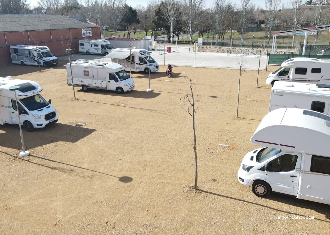 Area Camper Park El Río — foto 3
