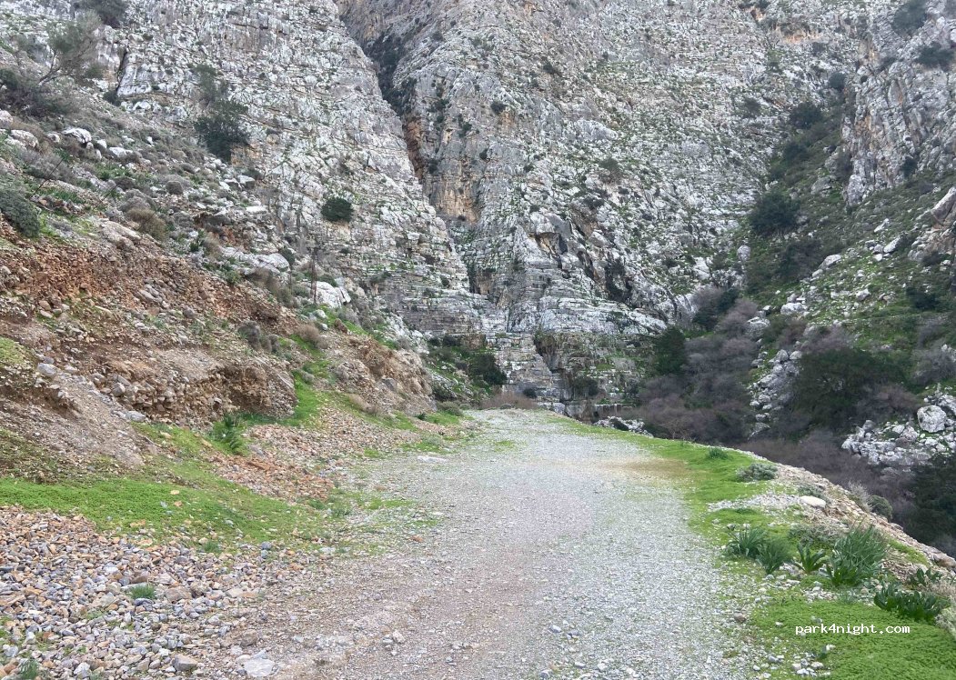 (722 00) Monastiraki - — foto 3