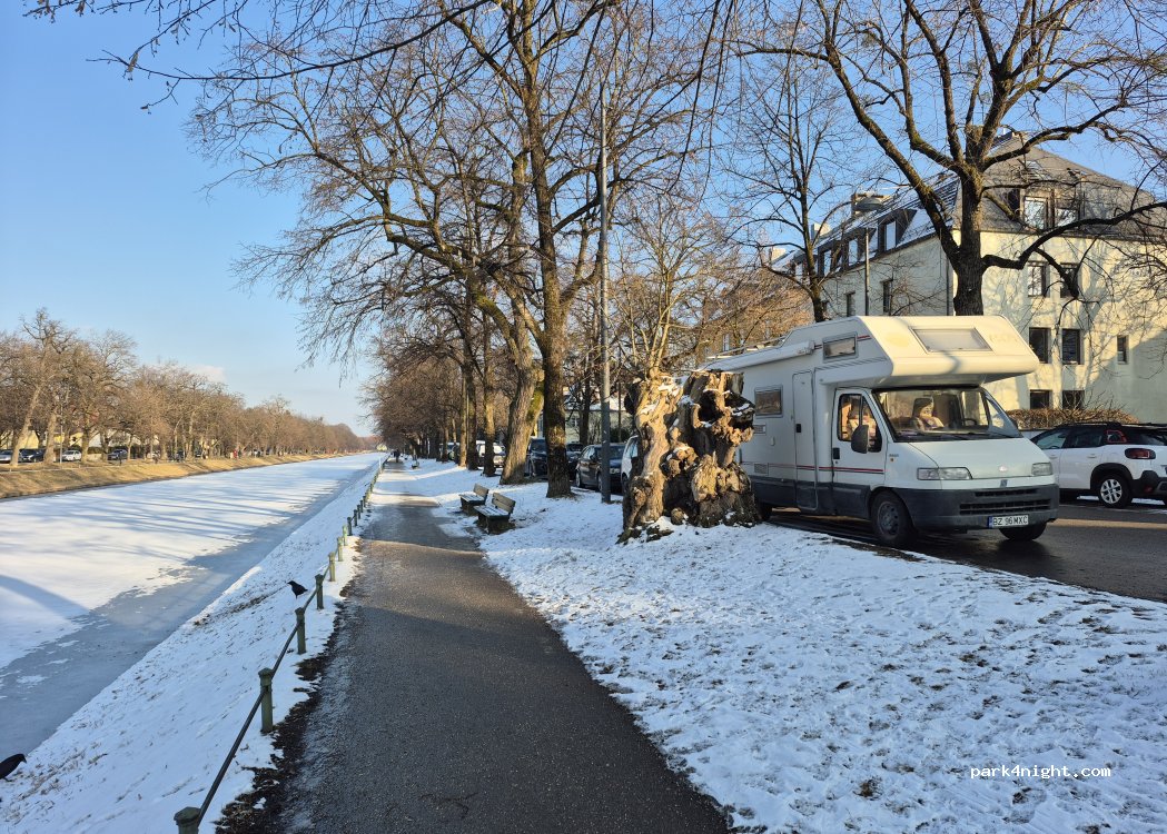 (80639) München - 66 Südliche Auffahrtsallee — foto