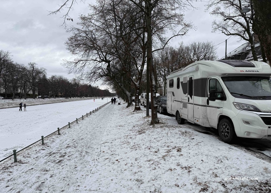 (80639) München - 66 Südliche Auffahrtsallee — foto 2