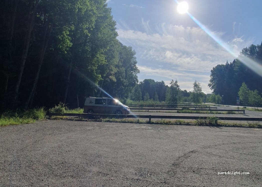 (136 68)  - Tyrestavägen — foto 4