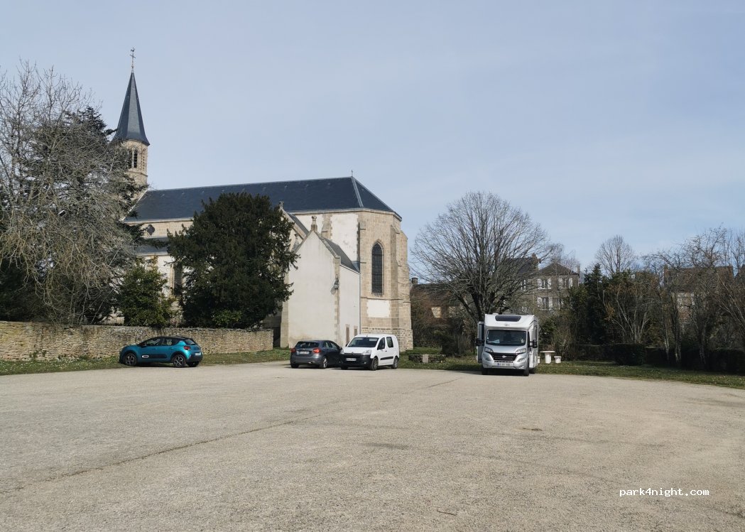(87160) Saint-Sulpice-les-Feuilles - 2 Place de l'Église — foto