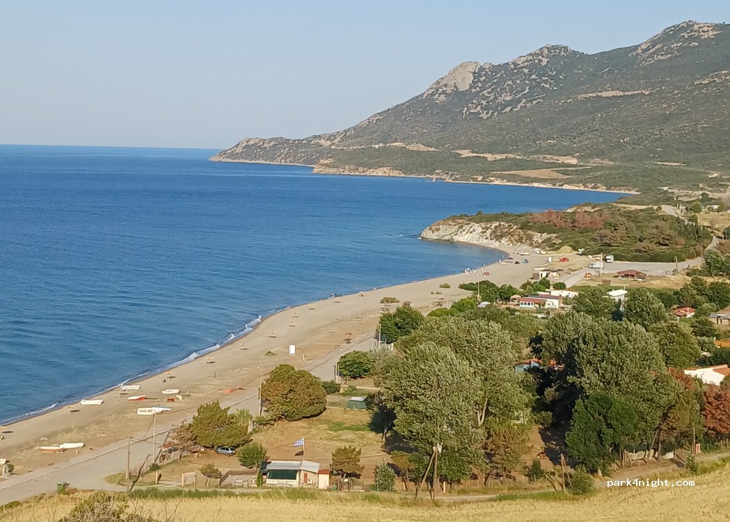 (693 00) Petrota - Unnamed Road — foto 2