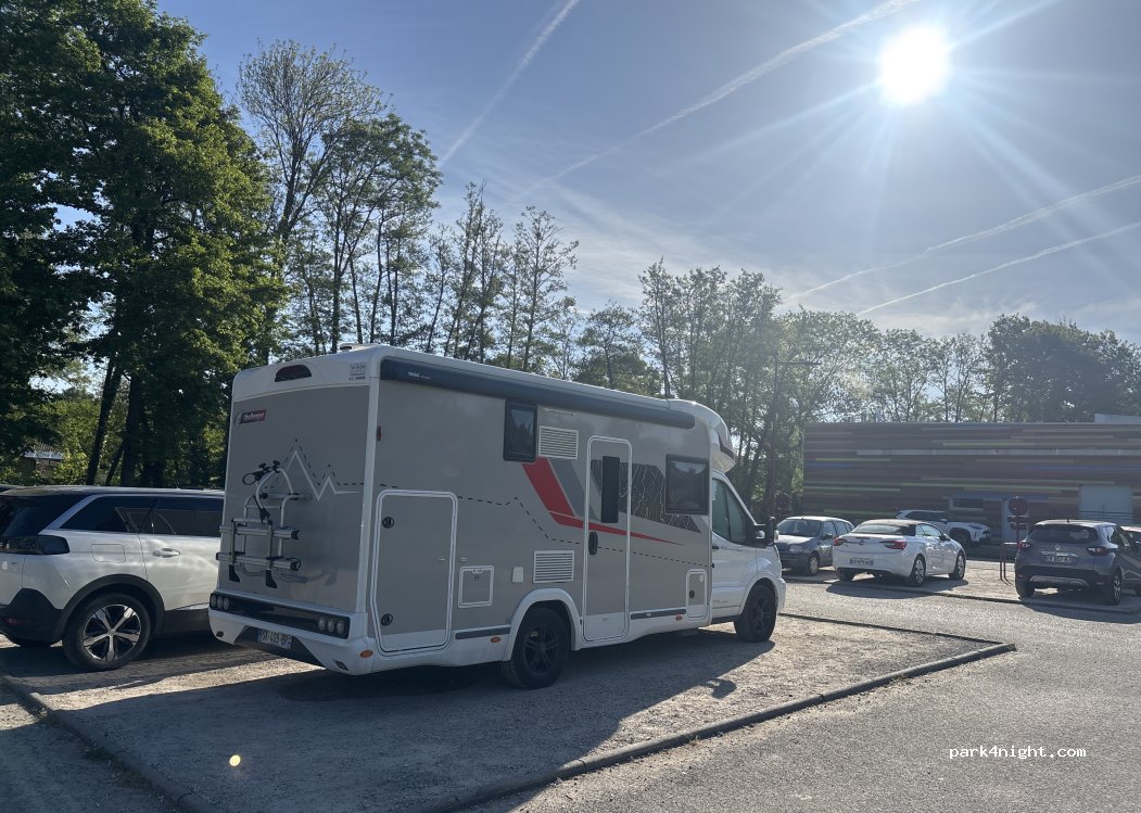 (01400) Châtillon-sur-Chalaronne - Rue des Peupliers — foto 2