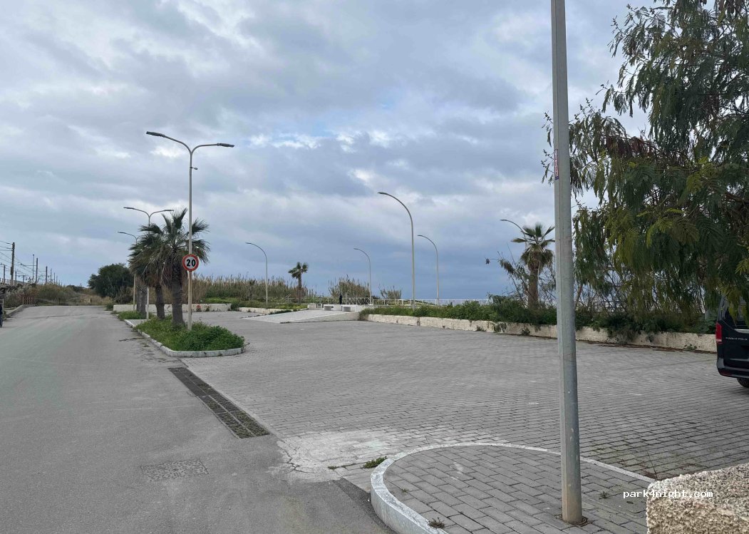 (89134) Reggio Calabria - 144 Via Mattatoio — foto 2