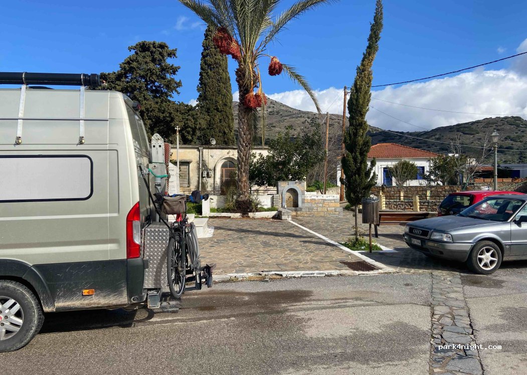 (724 00) Kastelli - 166 Επαρχιακή Οδός Νεάπολης - Βρουχά — foto