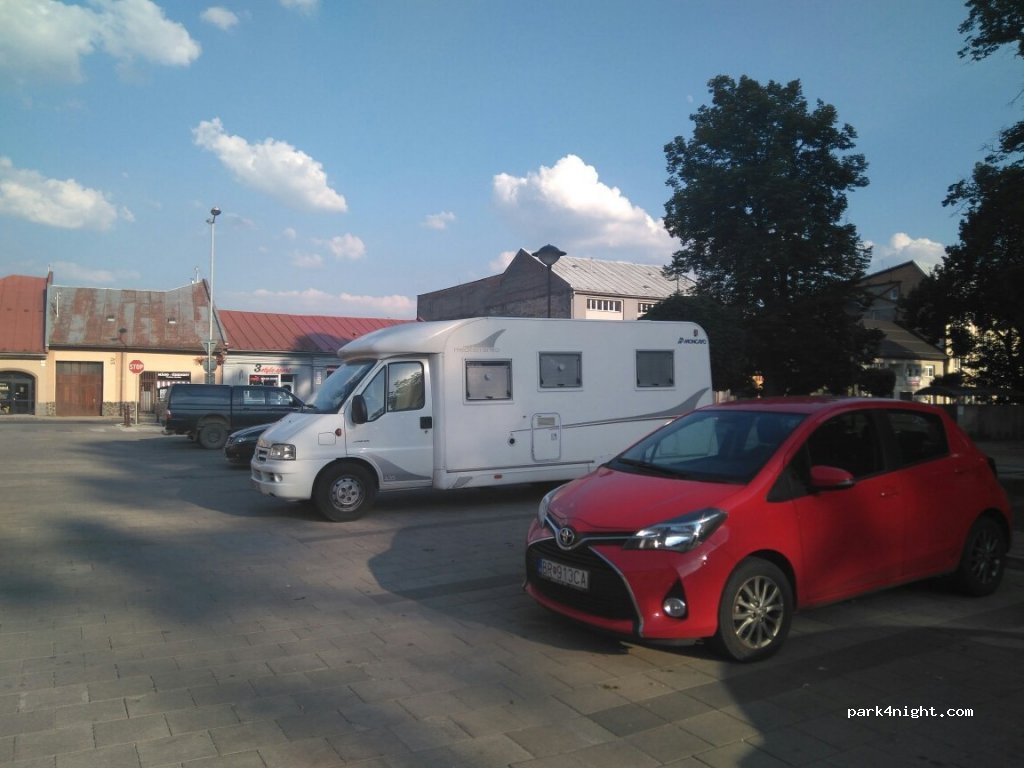 (977 01) Brezno - 20-29 Námestie generála Štefánika — foto