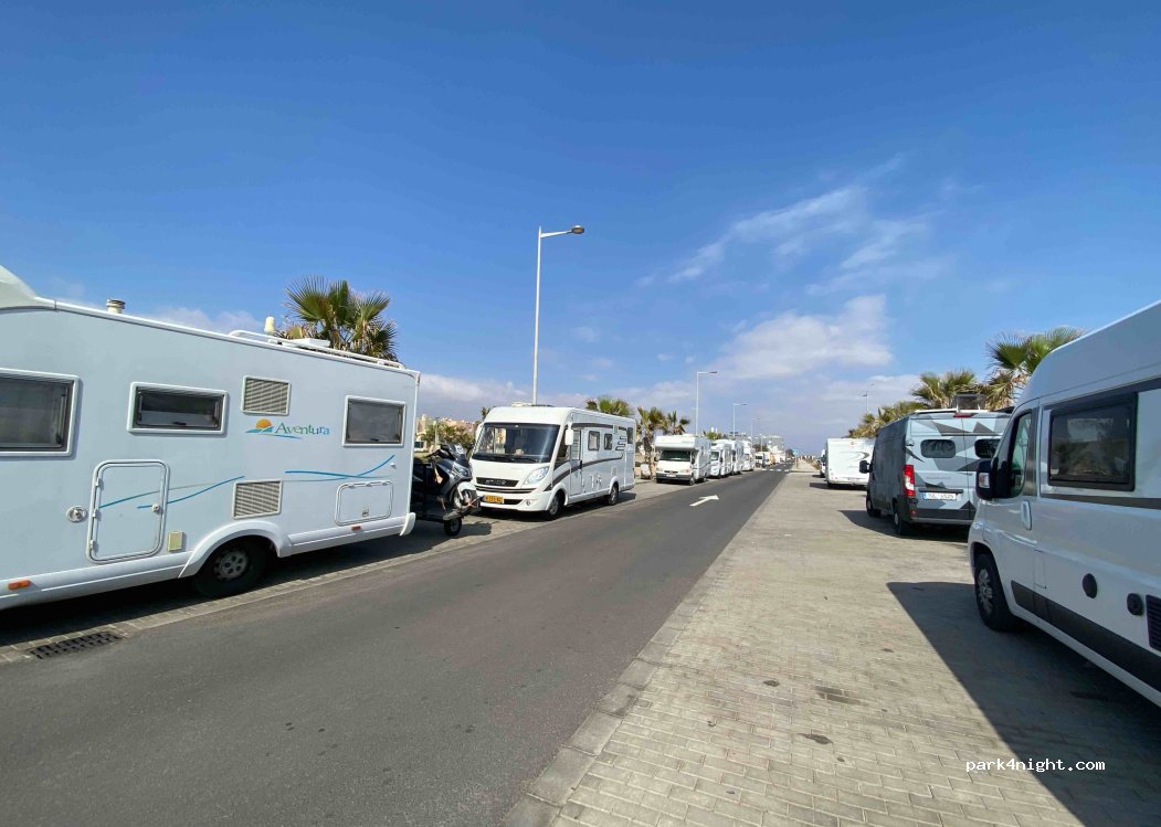 (04630) Garrucha - s/n Avenida de Andalucía — foto 3