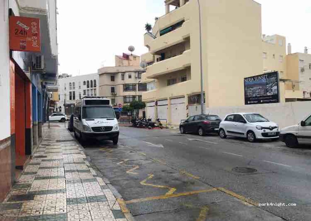 (29780) Nerja - 7 Calle Jaén — foto