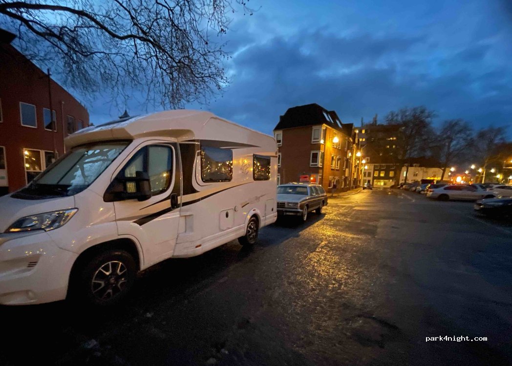 (6041 CE) Roermond - 26A Wilhelminaplein — foto