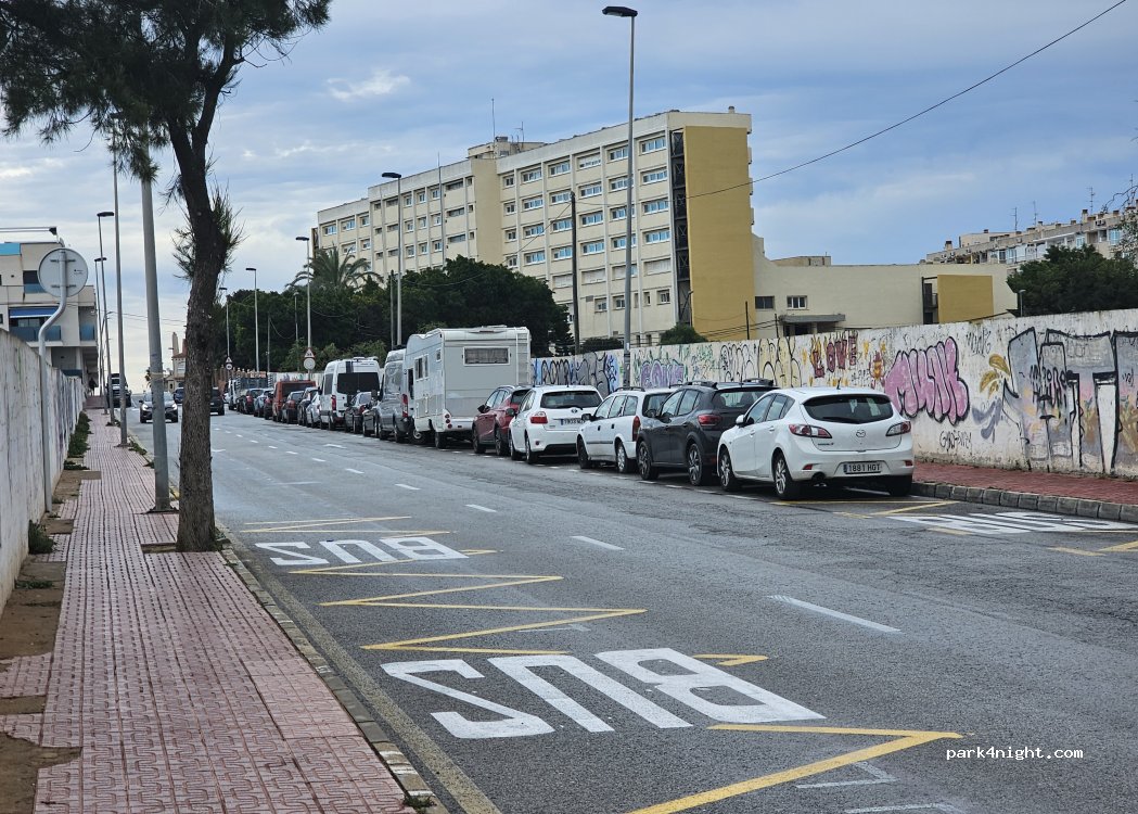 (03182) Torrevieja - 53 Calle Maestro Francisco Casanovas — foto 2