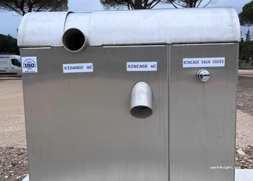 Aire de camping-car Sassenage — foto 3