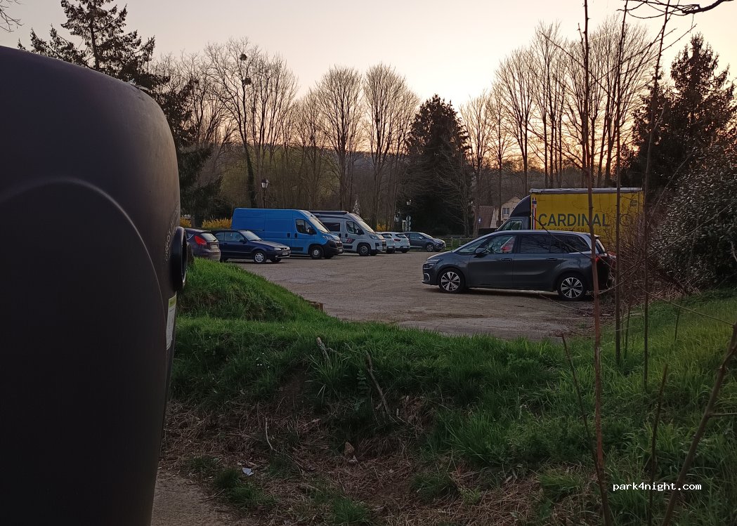 (78117) Châteaufort - Chem. Vert — foto
