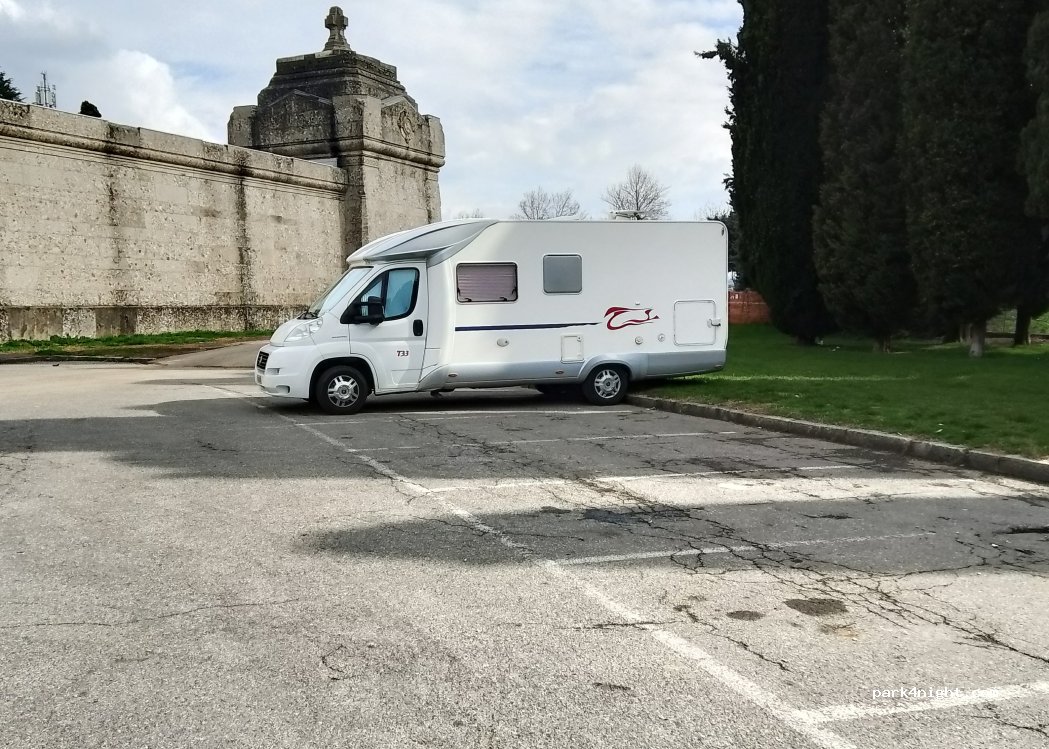 (24125) Bergamo - 21 Piazzale Del Cimitero — foto 2